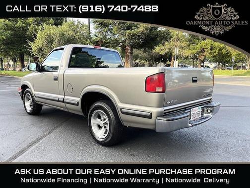 Gray 1999 Chevrolet S-10 Base