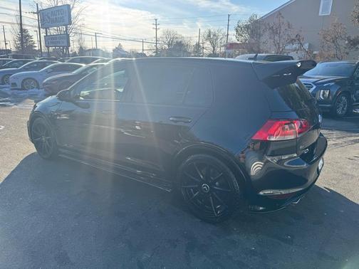 2017 Volkswagen Golf R 2.0T DSG