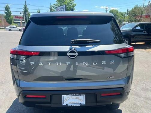 Gray 2024 Nissan Pathfinder S 4WD