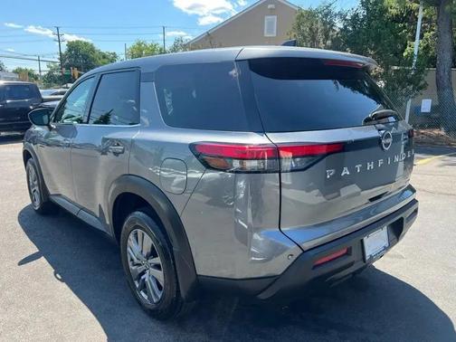 Gray 2024 Nissan Pathfinder S 4WD