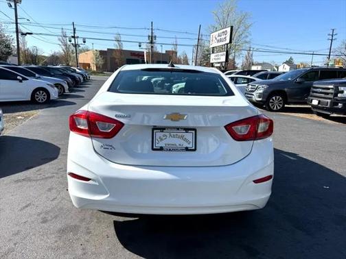 2018 Chevrolet Cruze LS