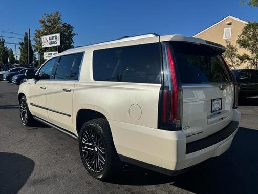 2015 Cadillac Escalade ESV Premium
