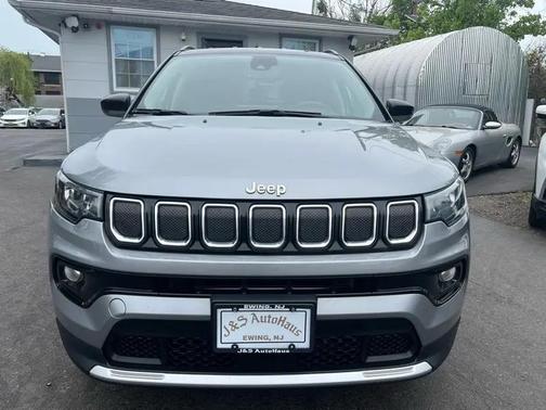 Gray 2022 Jeep Compass Limited