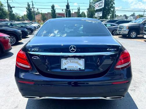 2019 Mercedes-Benz E-Class E300 4D Sedan 4Matic
