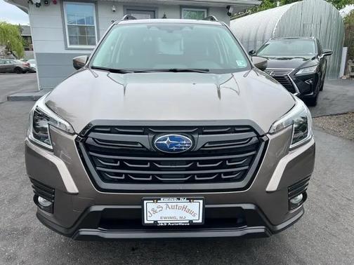 Brown 2023 Subaru Forester Premium