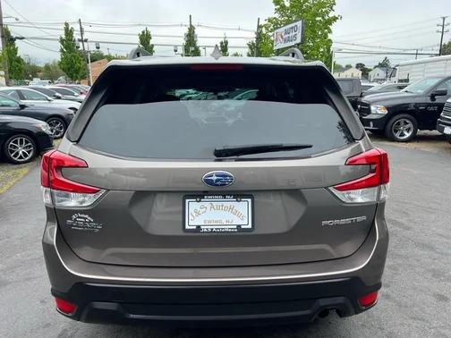 Brown 2023 Subaru Forester Premium