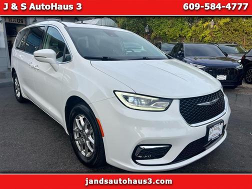2021 Chrysler Pacifica Touring Plus