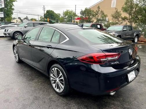 2018 Buick Regal Sportback Essence
