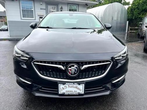 2018 Buick Regal Sportback Essence