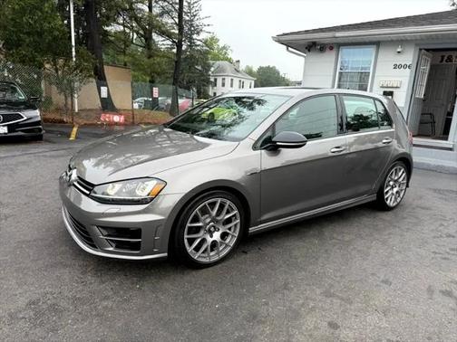2016 Volkswagen Golf R 2.0T DSG