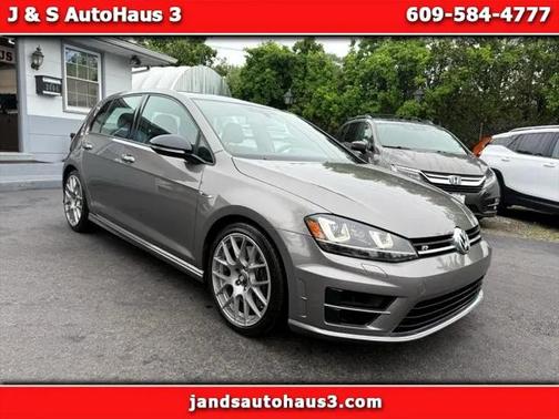 2016 Volkswagen Golf R 2.0T DSG