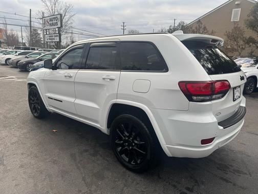 2021 Jeep Grand Cherokee Laredo