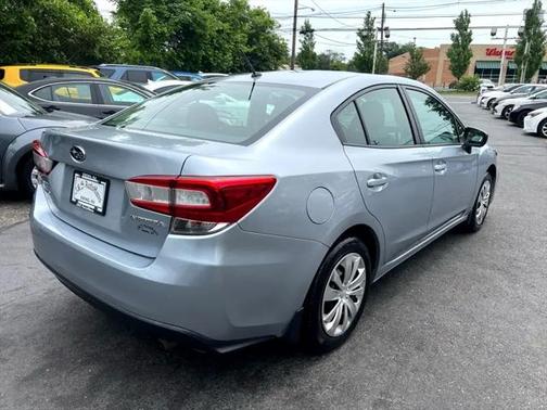 2019 Subaru Impreza 2.0i