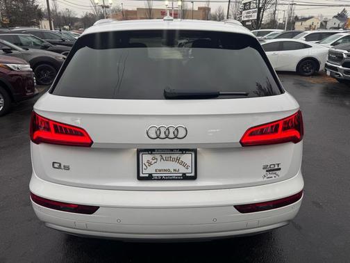2018 Audi Q5 2.0T Premium Plus