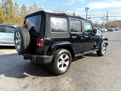2016 Jeep Wrangler Unlimited Sahara