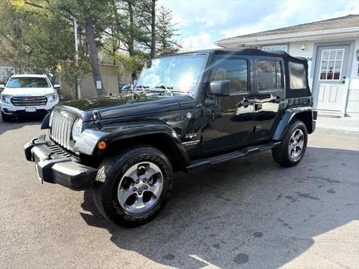 2016 Jeep Wrangler Unlimited Sahara