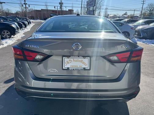 2022 Nissan Altima 2.5 SV