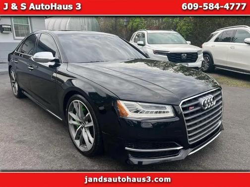 Black 2016 Audi S8 4.0T