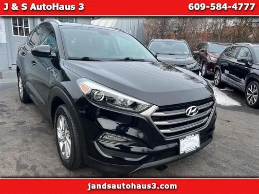 2016 Hyundai TUCSON SE