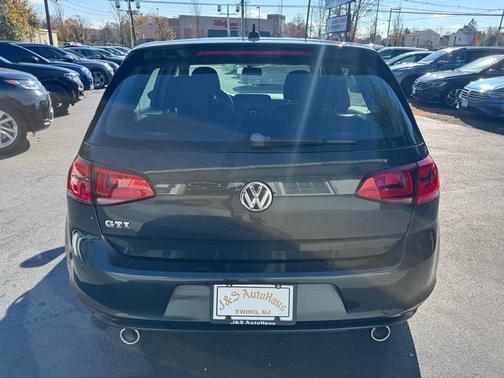 2017 Volkswagen Golf GTI 2.0T S 4-Door