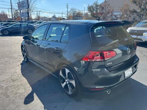 2017 Volkswagen Golf GTI 2.0T S 4-Door