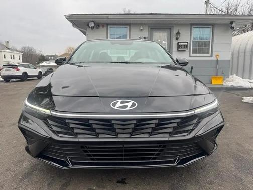 2025 Hyundai ELANTRA Sport