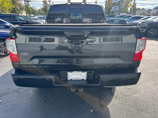 2018 Nissan Titan PRO-4X
