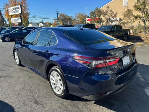 2022 Toyota Camry LE