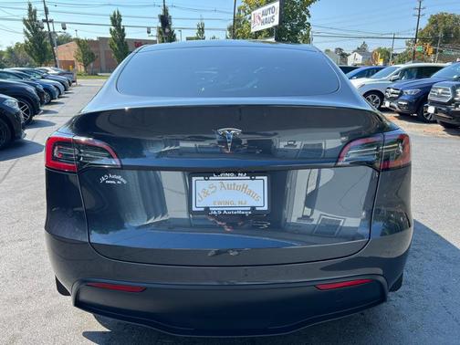 2025 Tesla Model Y Long Range