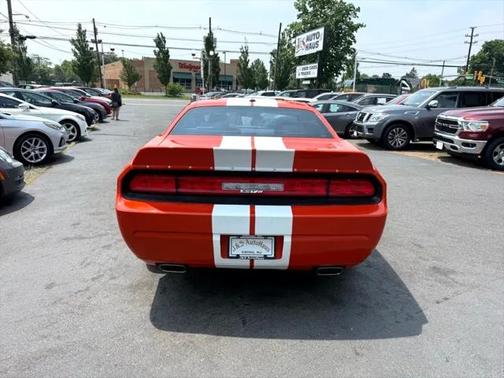 2010 Dodge Challenger SRT8