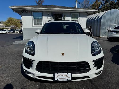 2018 Porsche Macan GTS