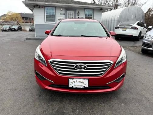 2017 Hyundai SONATA SE