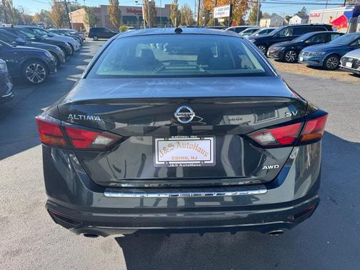 2021 Nissan Altima 2.5 SV