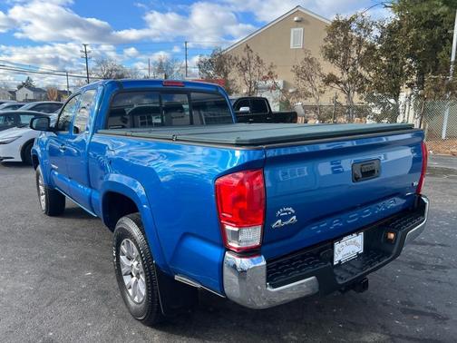 2017 Toyota Tacoma SR5