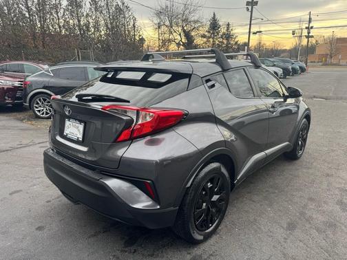 2020 Toyota C-HR XLE