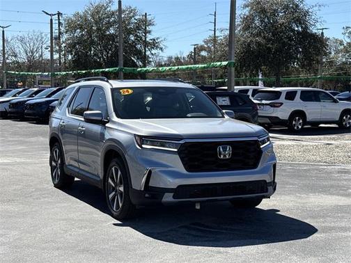 2024 Honda Pilot Touring 8-Passenger