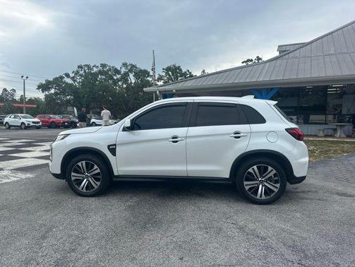 Pearl White 2020 Mitsubishi Outlander Sport 2.0 ES