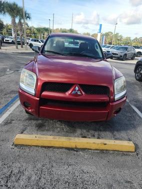 2008 Mitsubishi Raider LS
