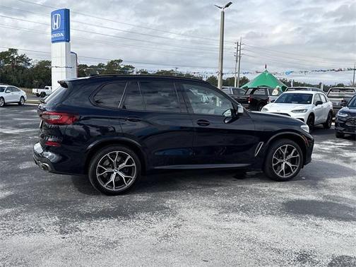 2020 BMW X5 M50i