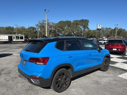 2023 Volkswagen Taos 1.5T SE