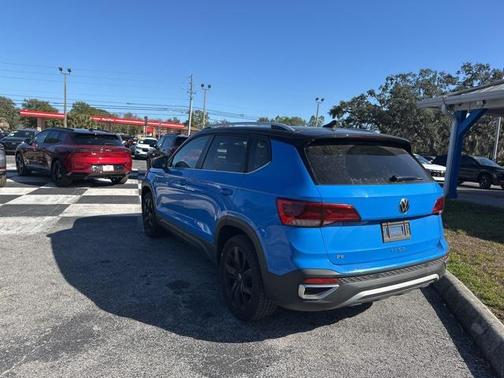 2023 Volkswagen Taos 1.5T SE