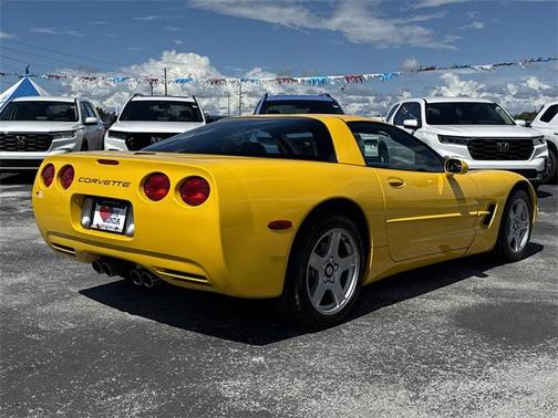 2000 Chevrolet Corvette Base