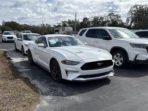 2021 Ford Mustang EcoBoost