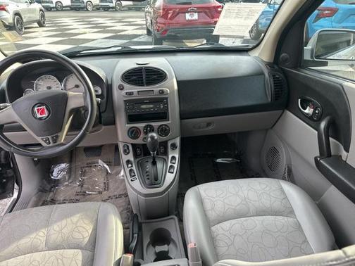 2004 Saturn Vue Base