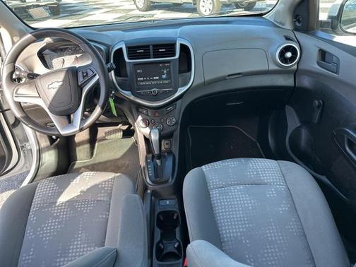 2017 Chevrolet Sonic LT