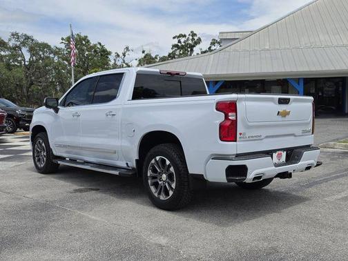 Polar White Tricoat 2026 Chevrolet Silverado 1500 High Country