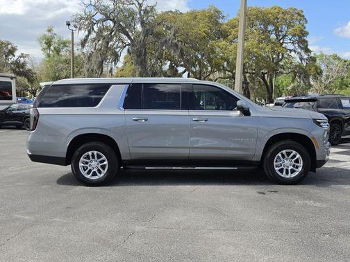 Sterling Gray Metallic 2026 Chevrolet Suburban LT