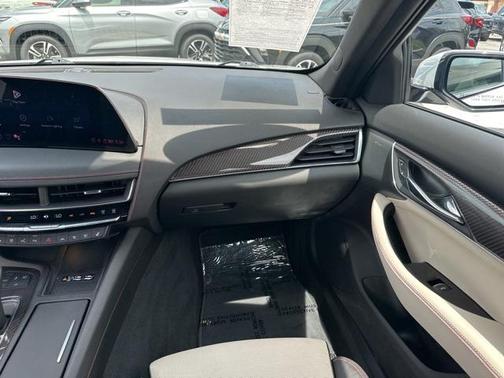 2025 Cadillac CT5 Sport