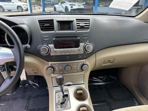 2012 Toyota Highlander SE