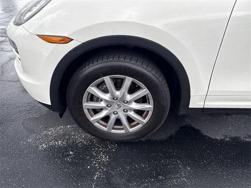 2011 Porsche Cayenne Base